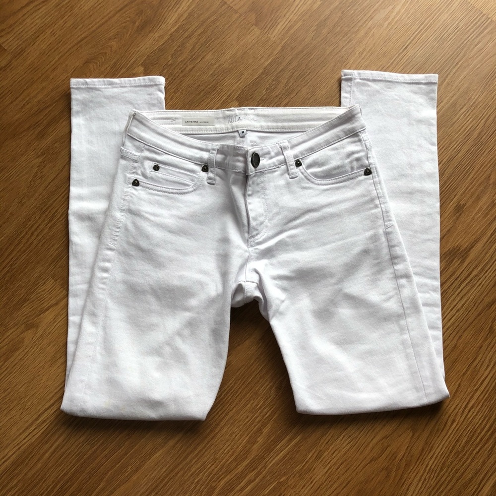 Kut from the Kloth White Boyfriend Jeans